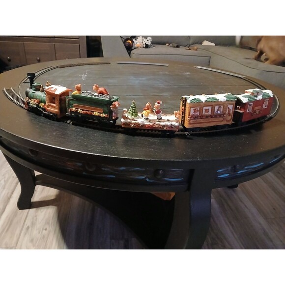 Holiday Express Train & Tree Lot - Picture 2 of 5